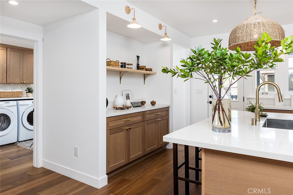 1130 Windsor Place South Pasadena, CA 91030 - Photo 13 of 35 a kitchen with sink and refrigerator