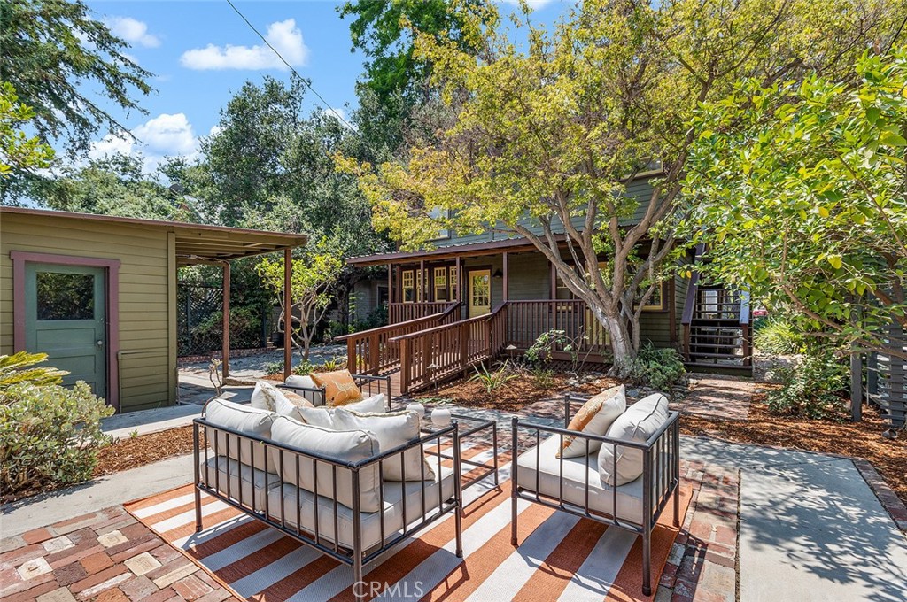1130 Windsor Place South Pasadena, CA 91030 - Photo 31 of 35 a view of a patio with a chairs