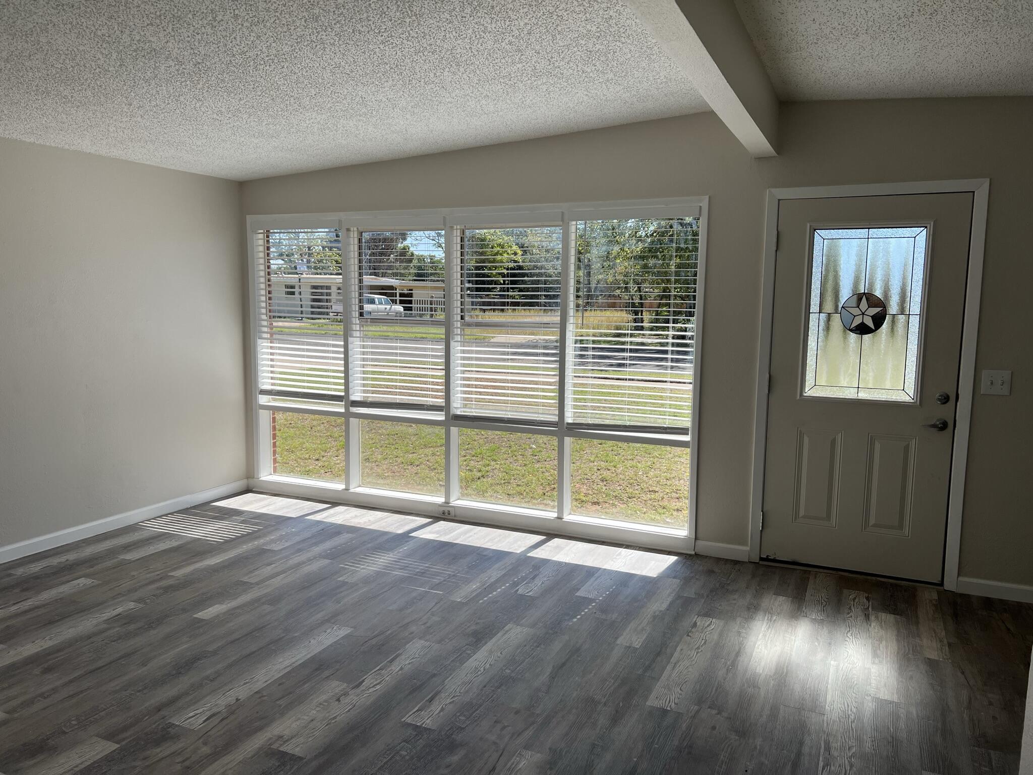 2714 62nd Street Lubbock, TX 79413 - Photo 2 of 15 IMG_1666