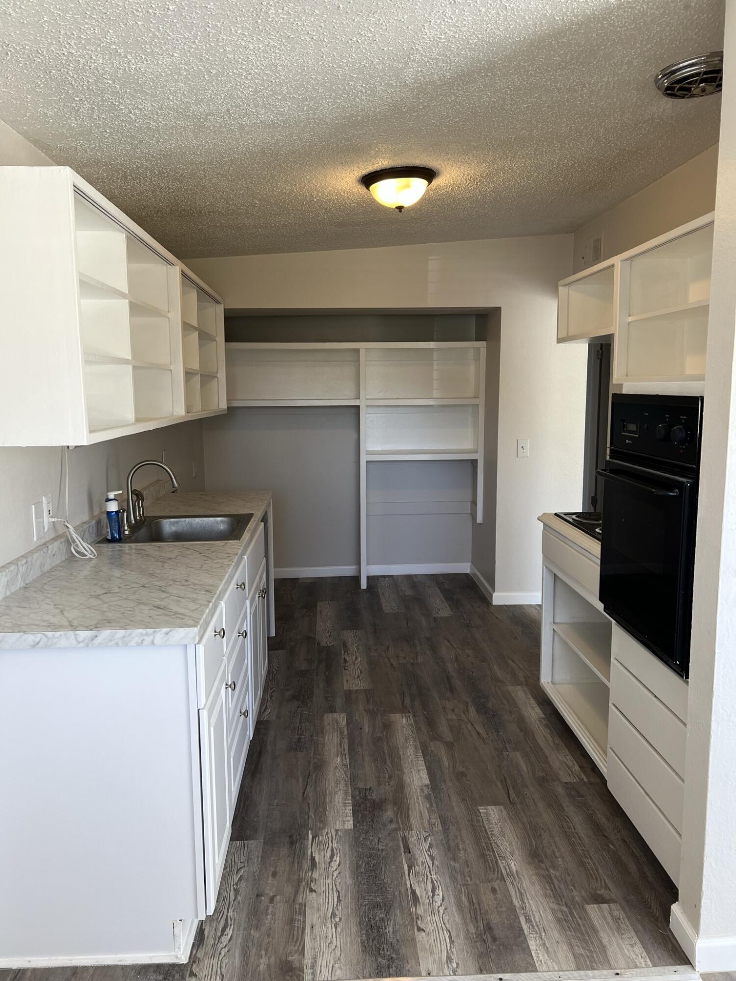 2714 62nd Street Lubbock, TX 79413 - Photo 4 of 15 IMG_1669