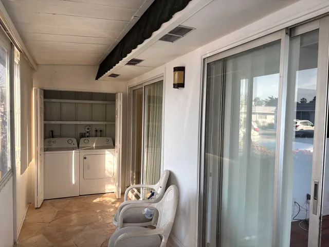 $1,900 | 185 Valencia H, Delray Beach, FL 33446