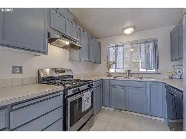 $365,000 | 1030 1st Avenue, Vernonia, OR 97064