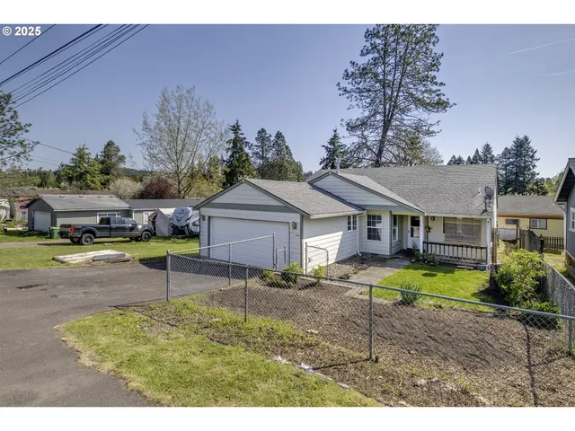 $365,000 | 1030 1st Avenue, Vernonia, OR 97064