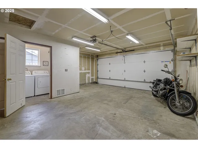 $365,000 | 1030 1st Avenue, Vernonia, OR 97064