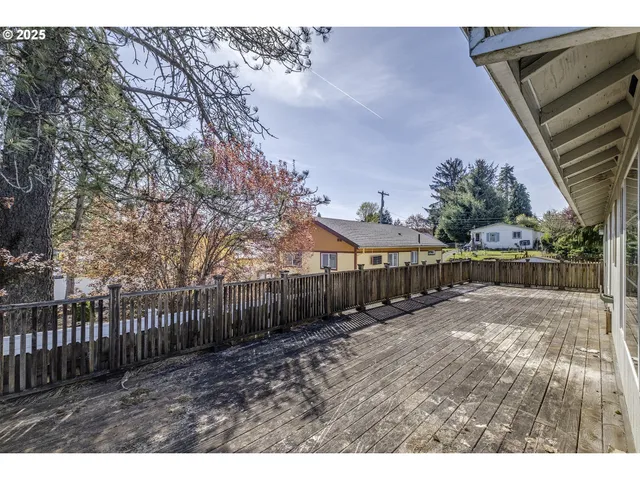 $365,000 | 1030 1st Avenue, Vernonia, OR 97064