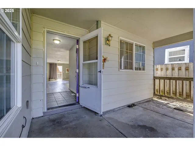 $365,000 | 1030 1st Avenue, Vernonia, OR 97064