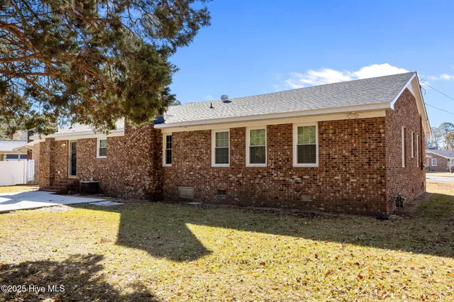 $262,500 | 107 Templeton Drive, Greenville, NC 27858