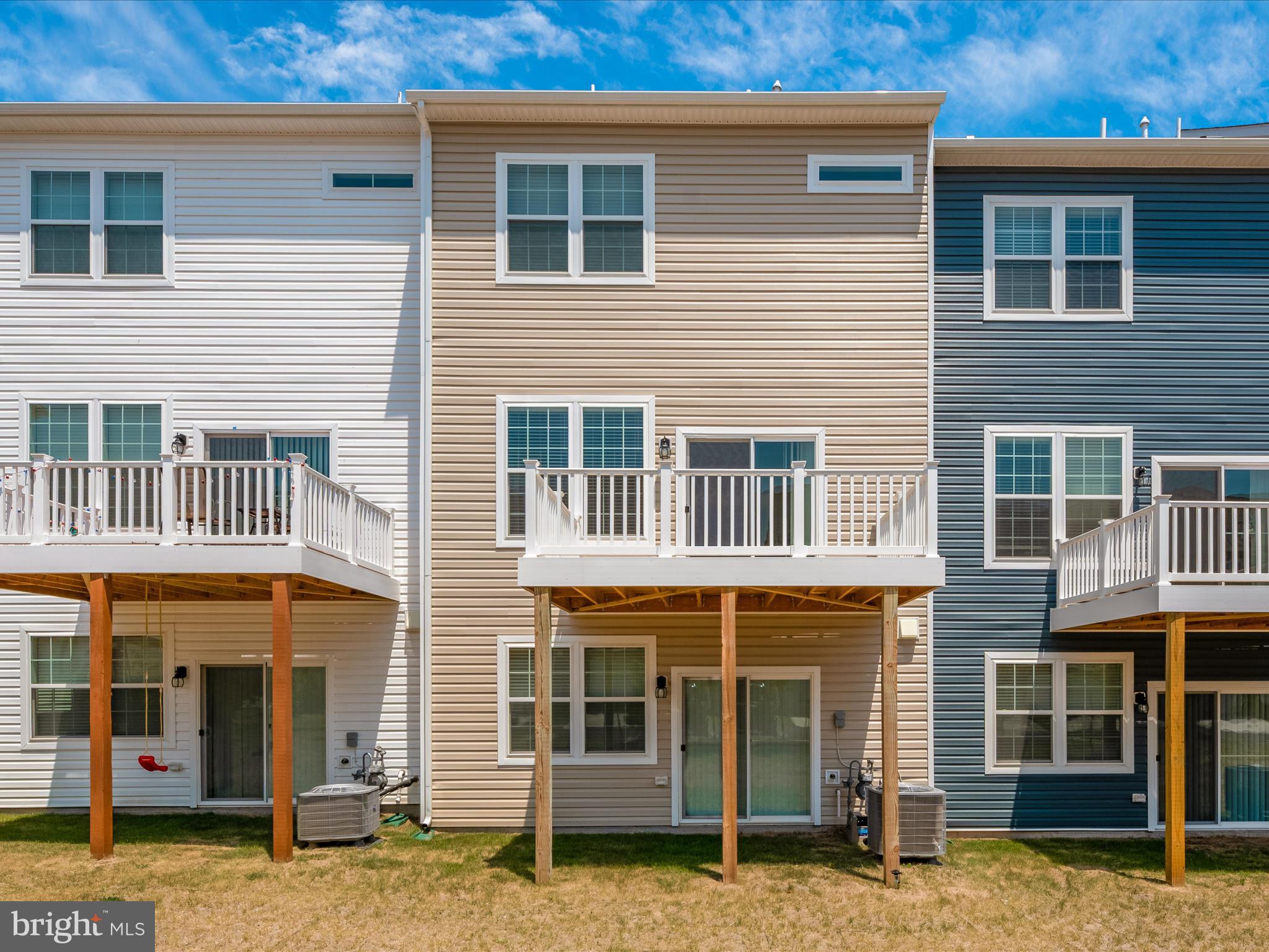 5050 MacDonough Place Frederick, MD 21703 - Photo 39 of 75 Exterior Back