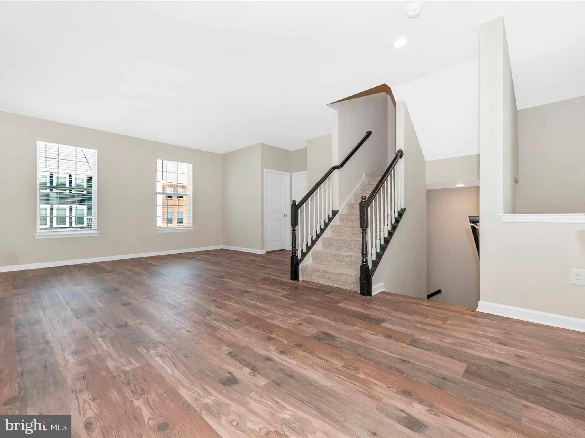 5050 MacDonough Place Frederick, MD 21703 - Photo 6 of 75 Living Room