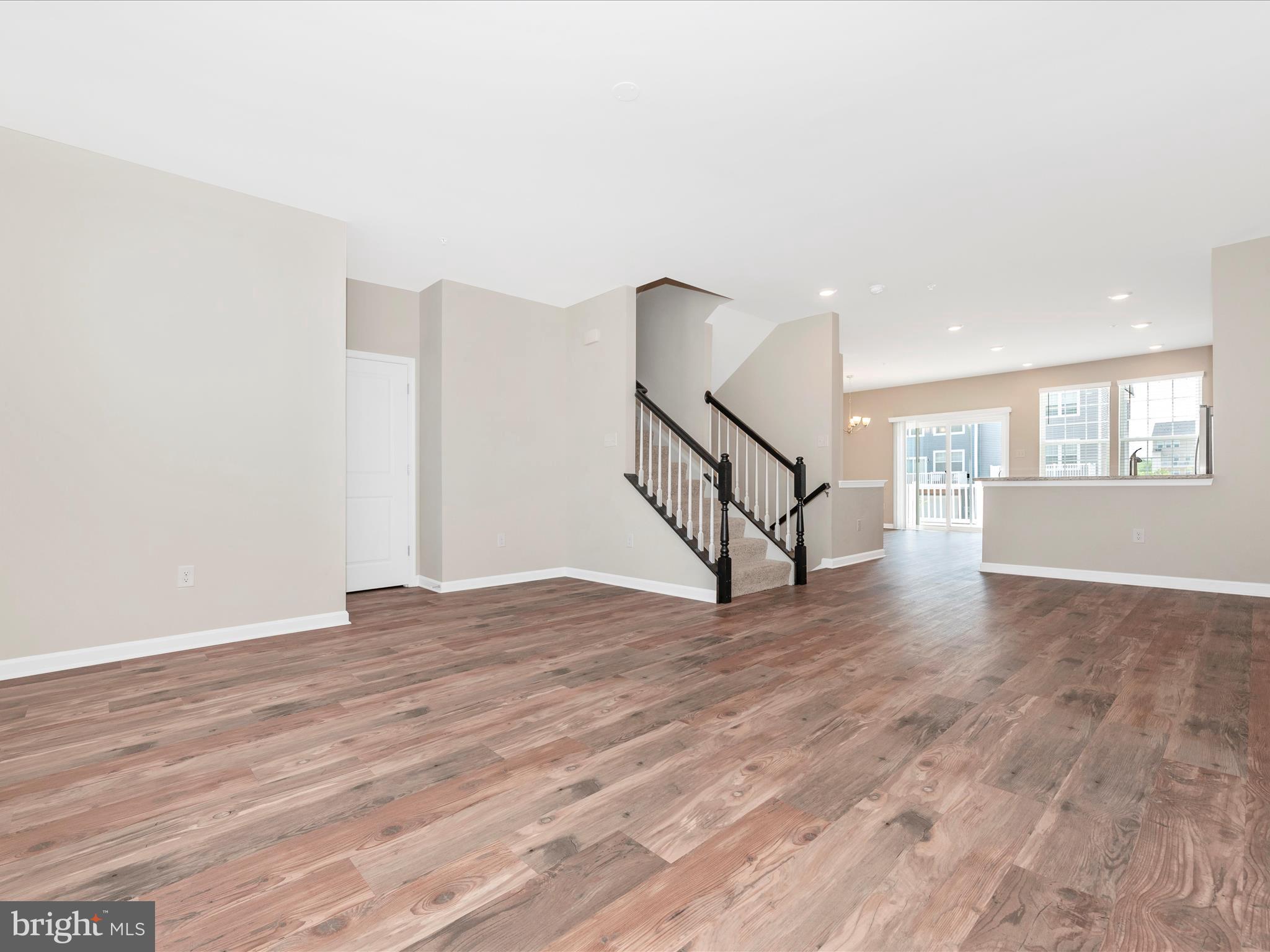 5050 MacDonough Place Frederick, MD 21703 - Photo 7 of 75 Living Room