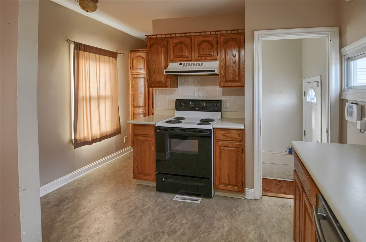 6455 North Clio Road Mount Morris, MI 48458 - Photo 9 of 20 50002182-8.JPG