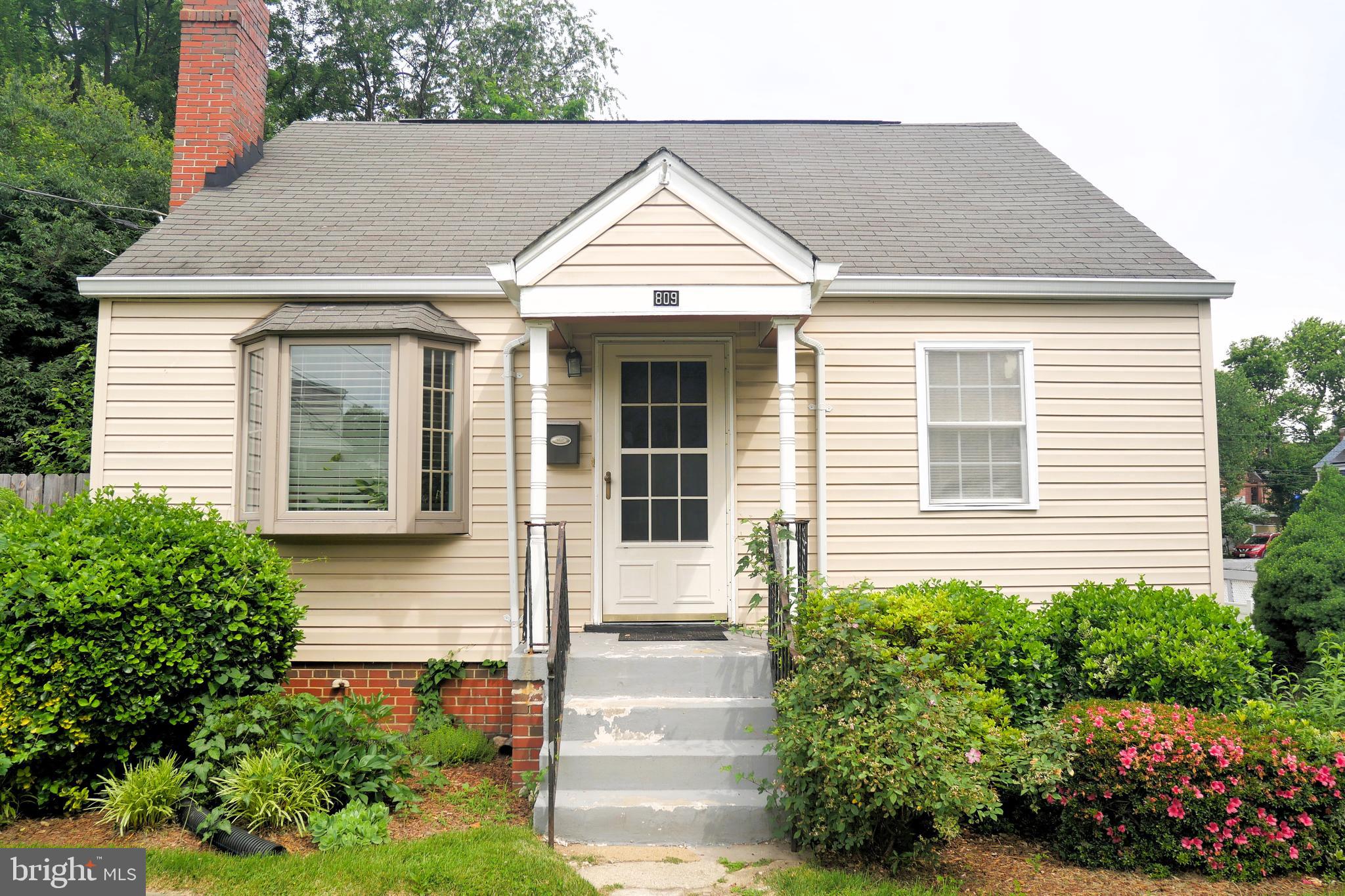 809 Langley Drive Silver Spring, MD 20901 - Photo 3 of 44