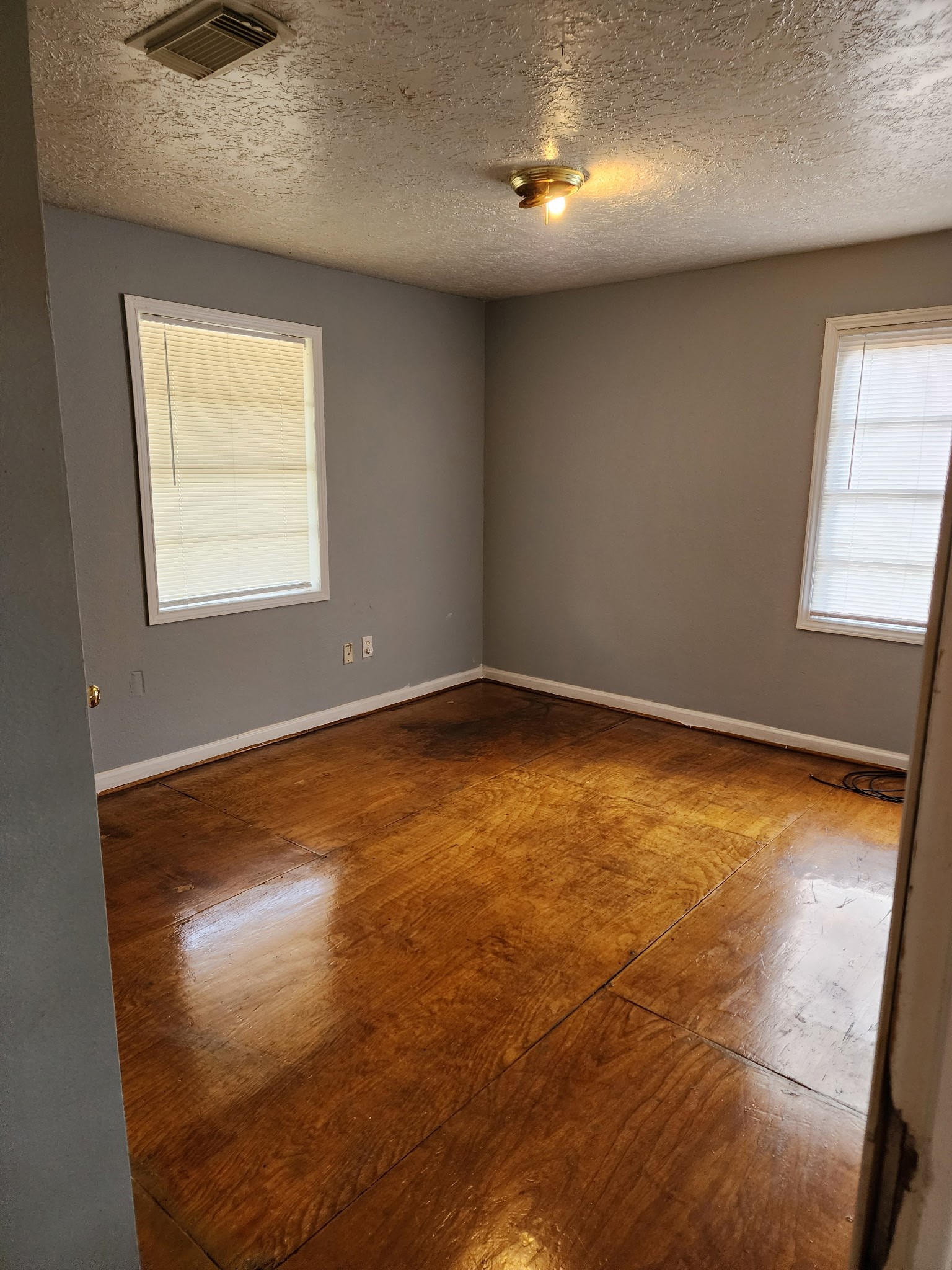 4114 Mallow Street Houston, TX 77051 - Photo 3 of 8 Bedroom 1