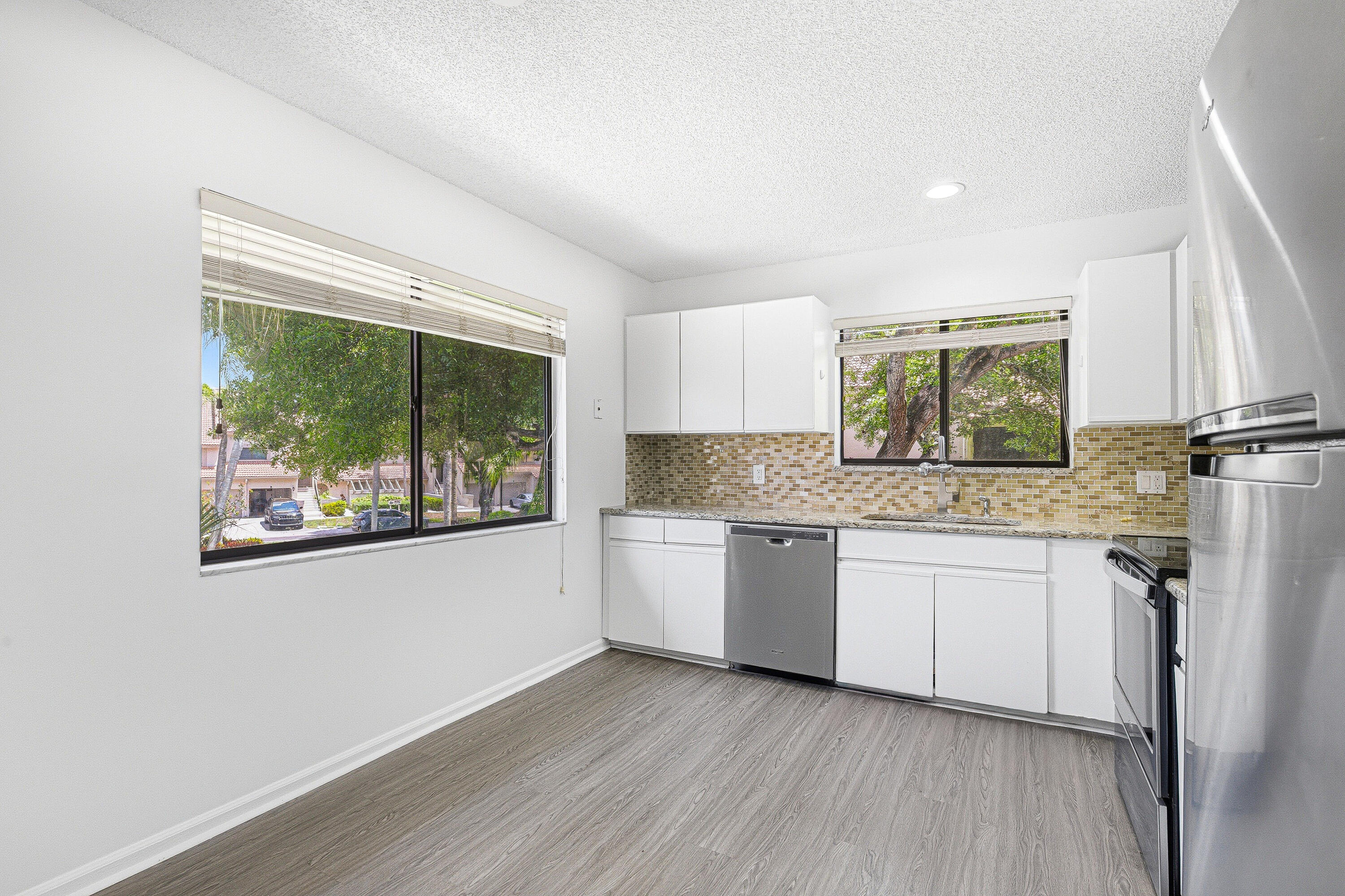 5530 Coach House Circle Boca Raton, FL 33486 - Photo 7 of 27 Kitchen