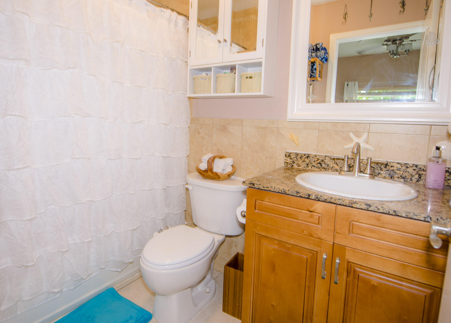 221 Cuba Road Tavernier, FL 33070 - Photo 18 of 32 Master Bath