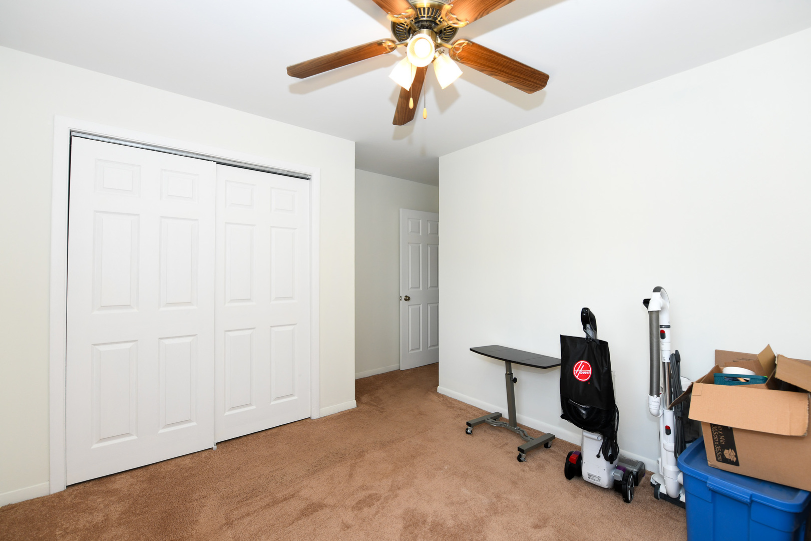 117 Fairfield Road Lindenhurst, IL 60046 - Photo 9 of 14 Gallery Image 9