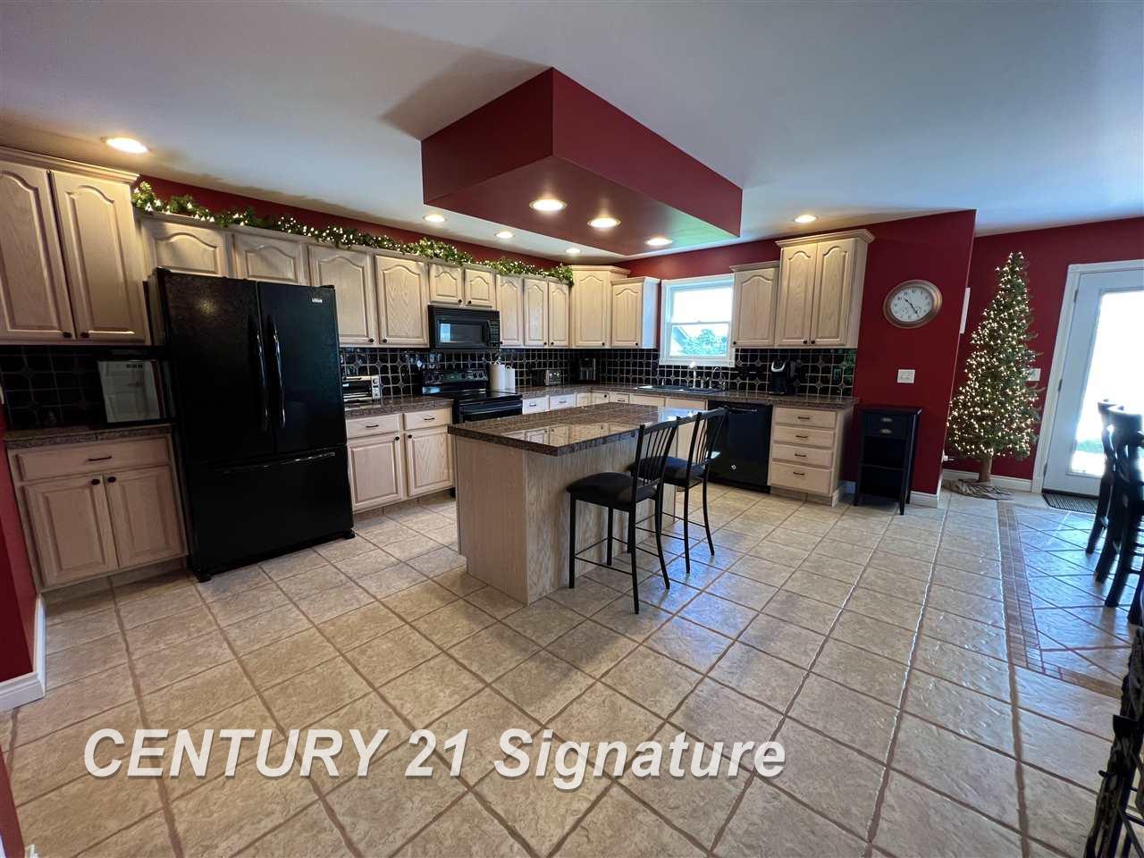 4106 Lone Road Freeland, MI 48623 - Photo 6 of 44