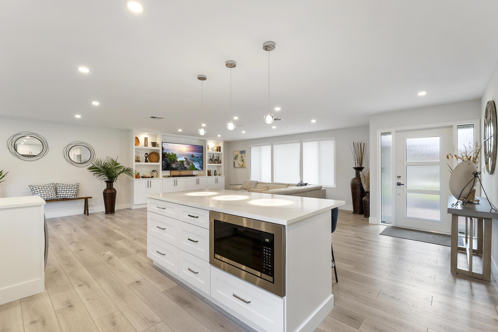 1806 Barbados Road Lake Clarke Shores, FL 33406 - Photo 2 of 41 Kitchen