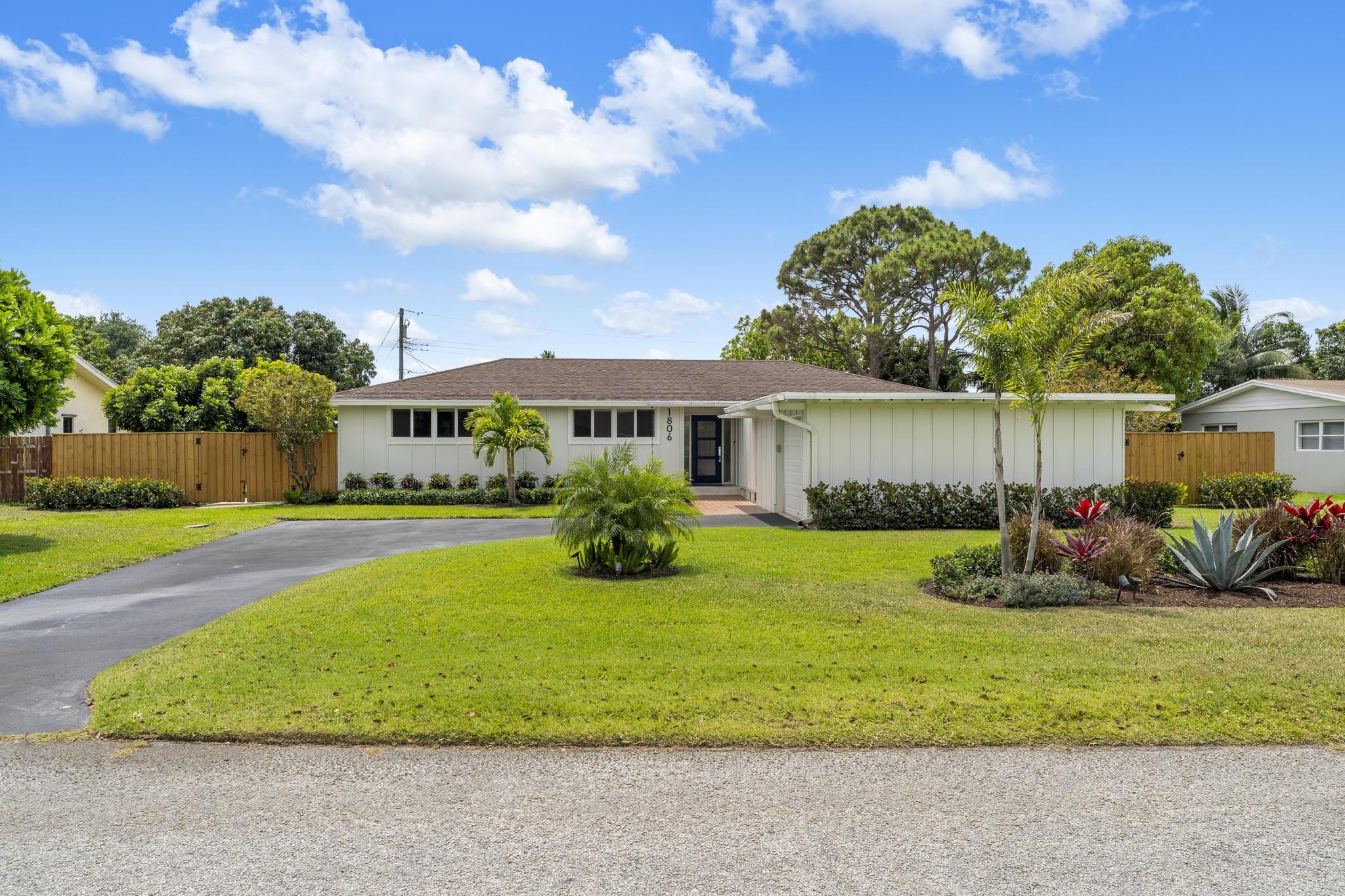 1806 Barbados Road Lake Clarke Shores, FL 33406 - Photo 24 of 41 Front Yard