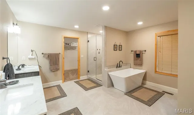 $1,783,000 | 6552 High Point Road, Montreal, MO 65591