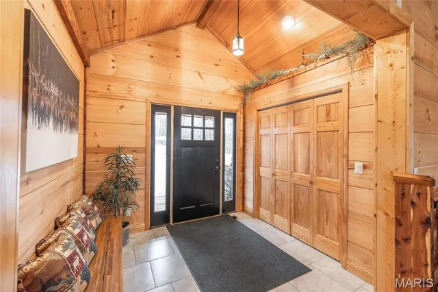 $1,783,000 | 6552 High Point Road, Montreal, MO 65591