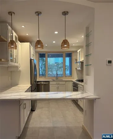 $2,950 | 25 Bogert Place, Unit 1, Westwood, NJ 07675