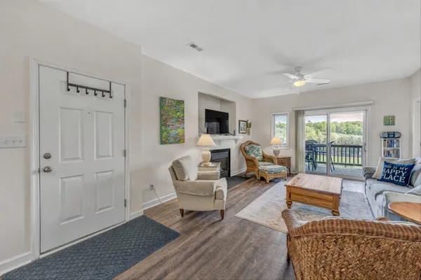 $399,950 | 1055 Mariners Way, Unit 13, Huddleston, VA 24104