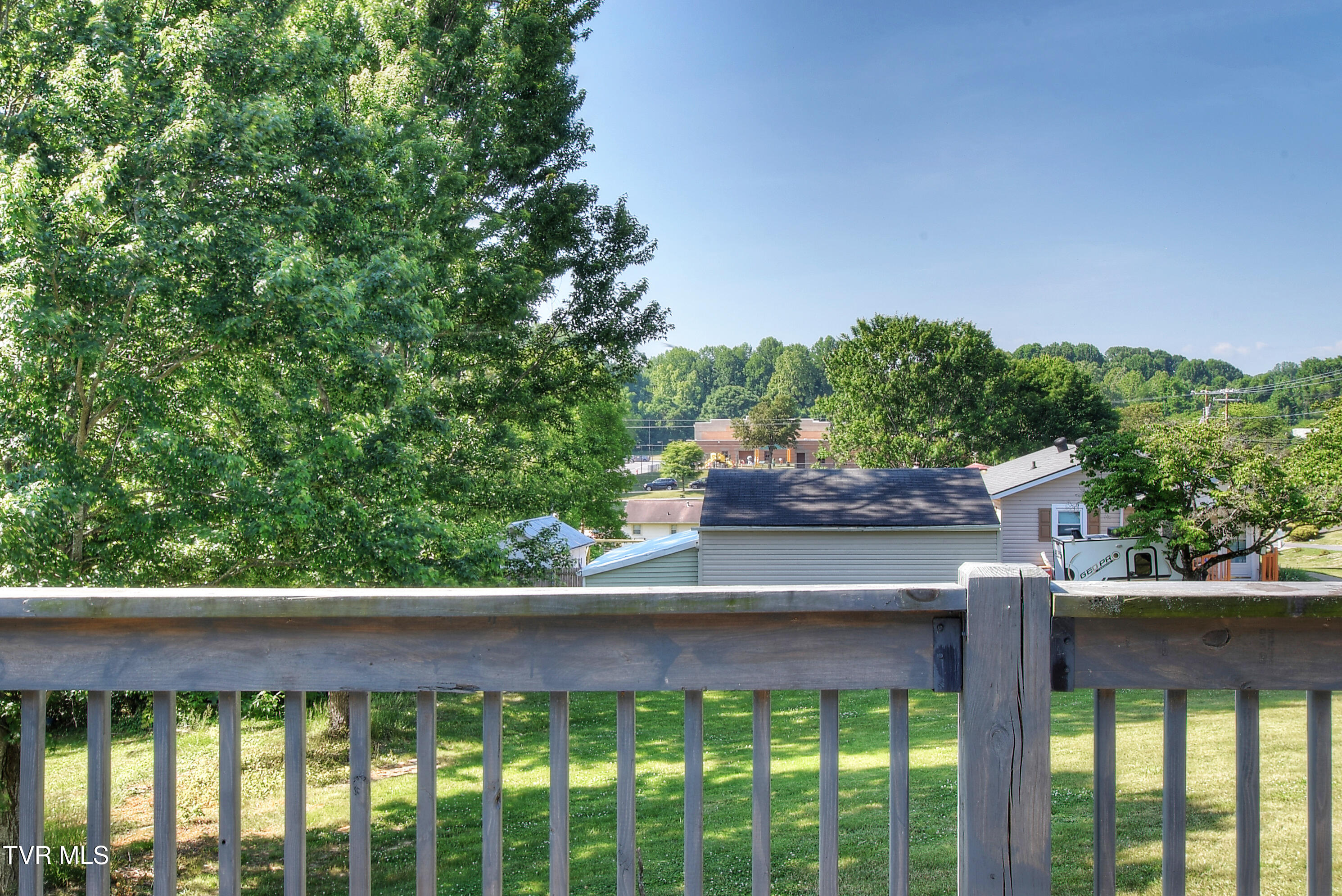 124 Fairridge Road Johnson City, TN 37604 - Photo 33 of 38 31
