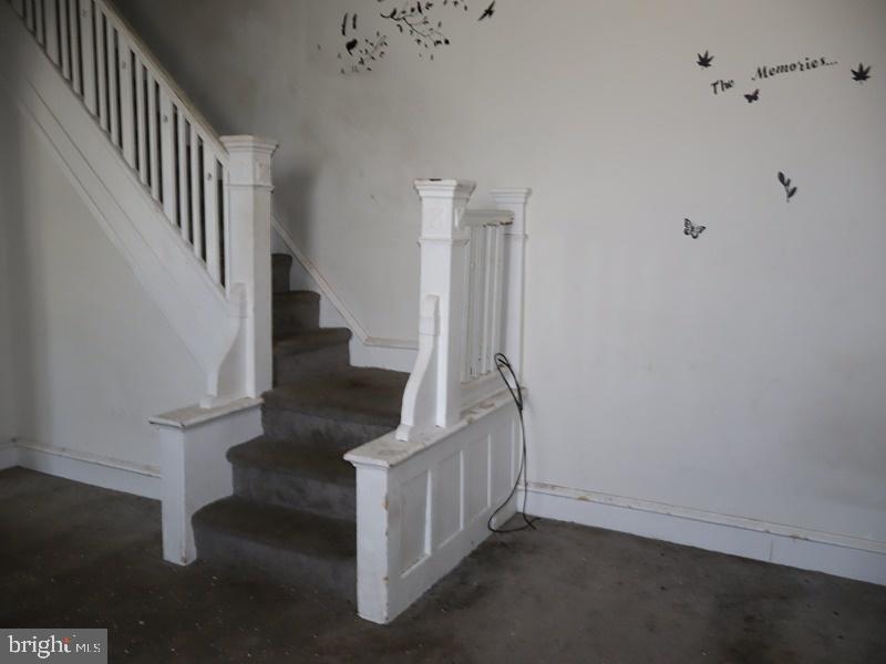 45 Golf Road Upper Darby, PA 19082 - Photo 8 of 19