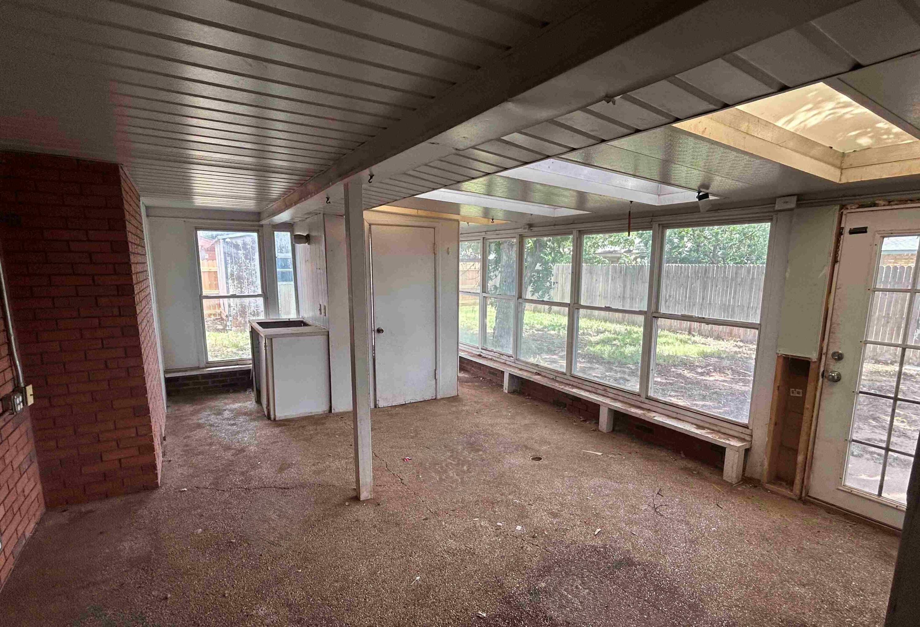 4717 27th Street Lubbock, TX 79410 - Photo 8 of 18 IMG_8172