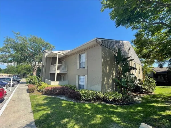 $1,500 | 395 Wymore Road, Unit 100, Altamonte Springs, FL 32714