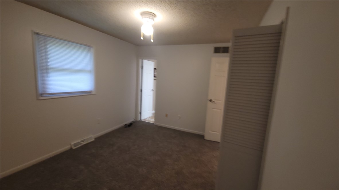 3554 North Dove Drive Decatur, IL 62526 - Photo 12 of 20