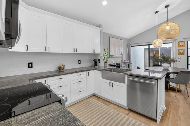 $5,650 | 21921 Town Pl Drive, Boca Raton, FL 33433