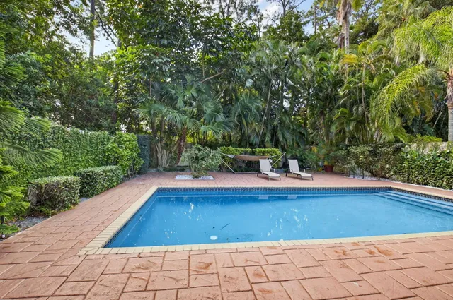 $5,650 | 21921 Town Pl Drive, Boca Raton, FL 33433