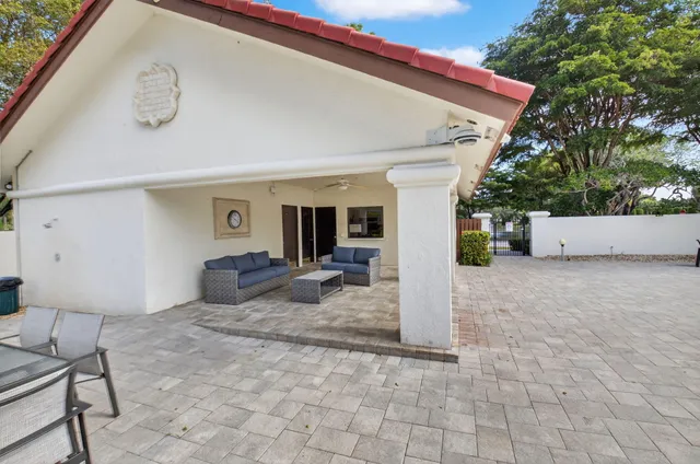 $5,650 | 21921 Town Pl Drive, Boca Raton, FL 33433