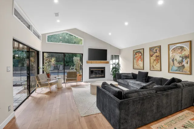 $5,650 | 21921 Town Pl Drive, Boca Raton, FL 33433