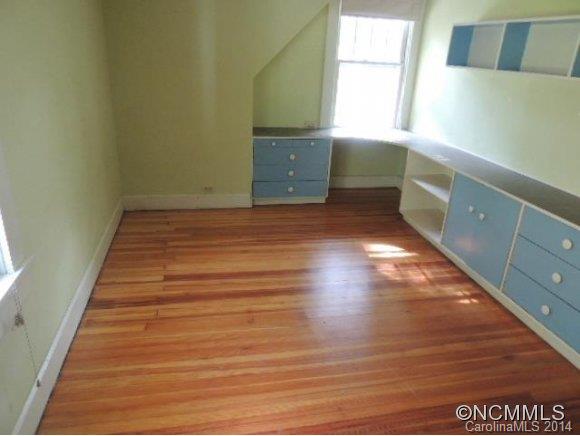 122 Vineyard Road Tryon, NC 28782 - Photo 4 of 10