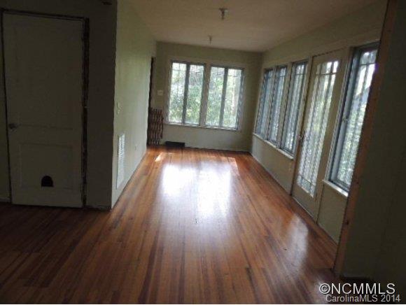 122 Vineyard Road Tryon, NC 28782 - Photo 7 of 10
