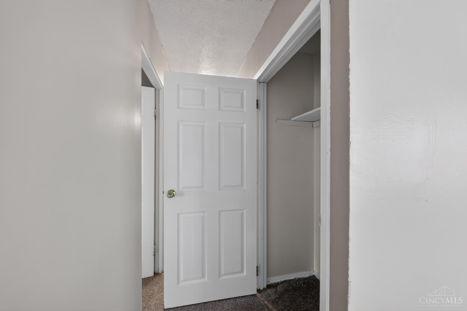 2743 Springdale Road Cincinnati, OH 45251 - Photo 24 of 30