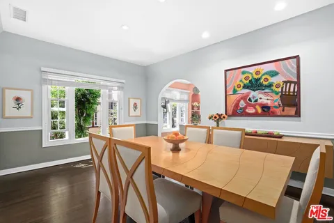 $1,895,000 | 825 South Stanley Avenue, Los Angeles, CA 90036