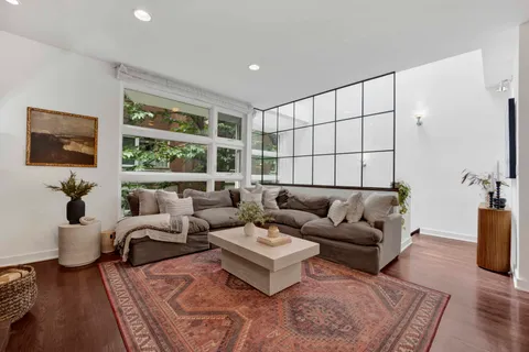 $875,000 | 1967 North Maud Avenue, Unit A, Chicago, IL 60614