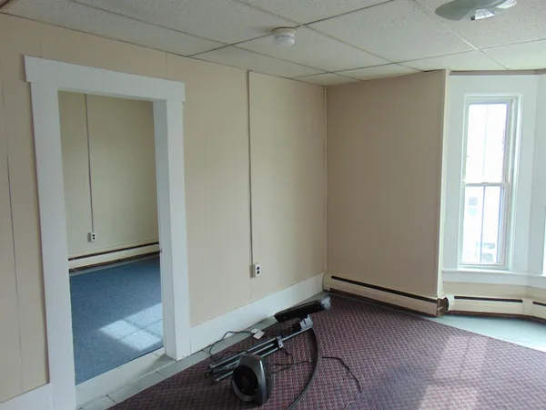 $200,000 | 166 Eastern Avenue, St. Johnsbury, VT 05819