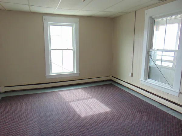 $200,000 | 166 Eastern Avenue, St. Johnsbury, VT 05819