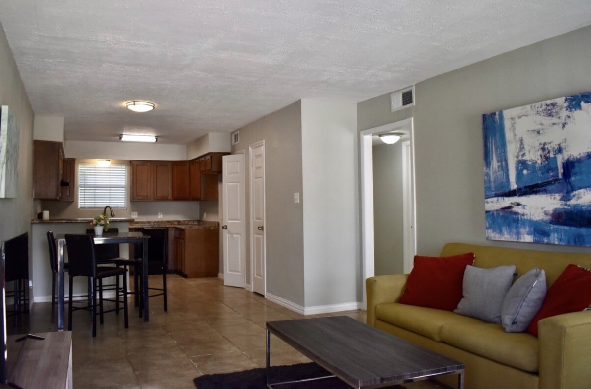 1500 Oleander La Marque, TX 77568 - Photo 5 of 15