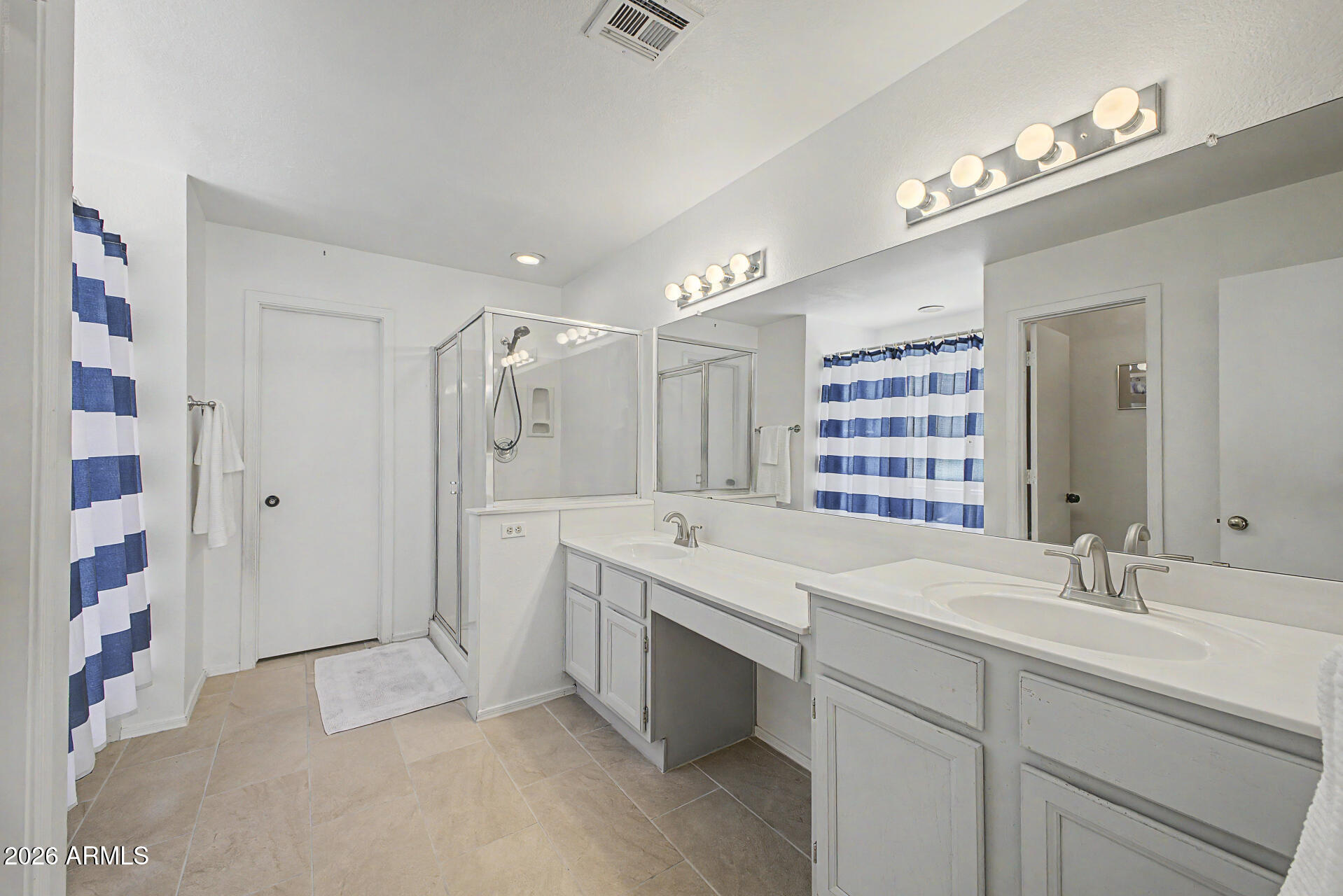 1238 East Mineral Road Gilbert, AZ 85234 - Photo 23 of 48 Primary Bath