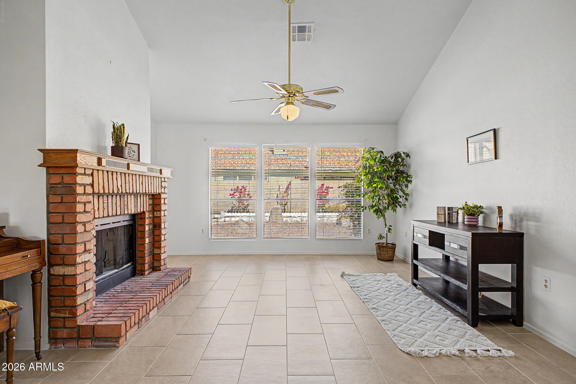 1238 East Mineral Road Gilbert, AZ 85234 - Photo 4 of 48 Formal Living Room