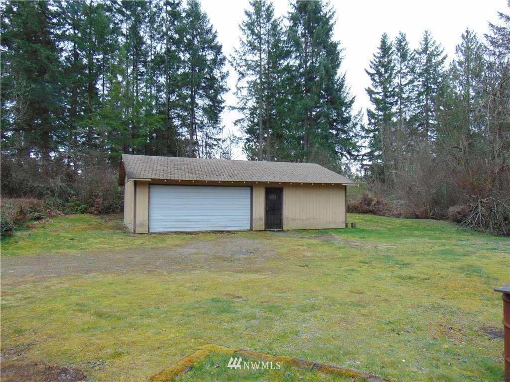 33512 Locke Road Roy, WA 98580 - Photo 12 of 26 Gallery Image 12