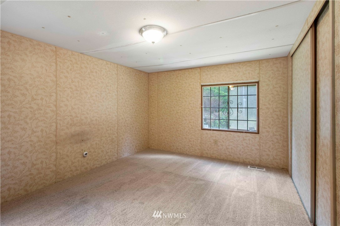 33512 Locke Road Roy, WA 98580 - Photo 15 of 26 Gallery Image 15