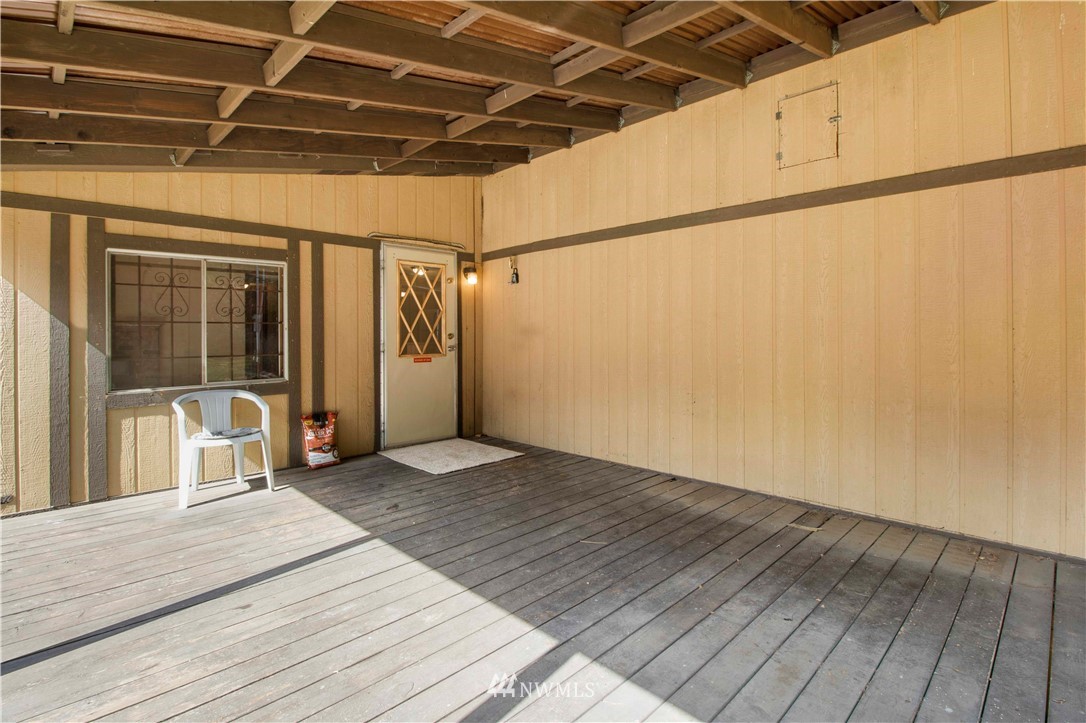 33512 Locke Road Roy, WA 98580 - Photo 3 of 26 Gallery Image 3