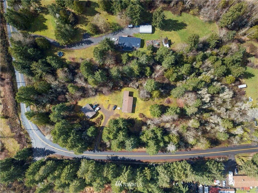 33512 Locke Road Roy, WA 98580 - Photo 5 of 26 Gallery Image 5